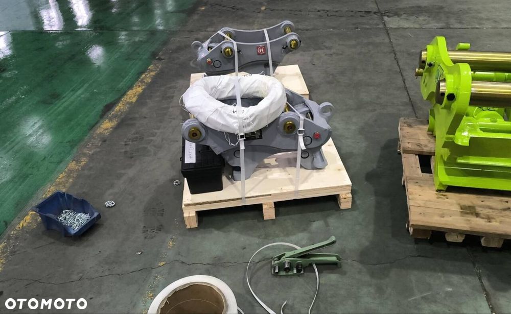 Osprzęty do koparko-ładowarki CASE 580-695_IN LINE - 13