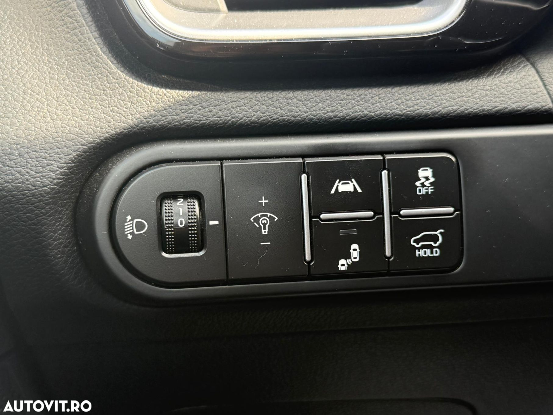 Kia XCeed - 25
