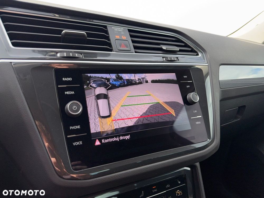 Volkswagen Tiguan - 22