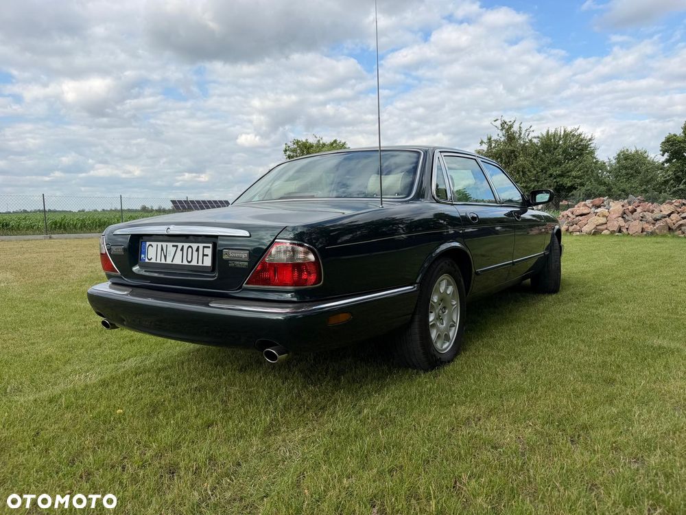 Jaguar XJ - 5