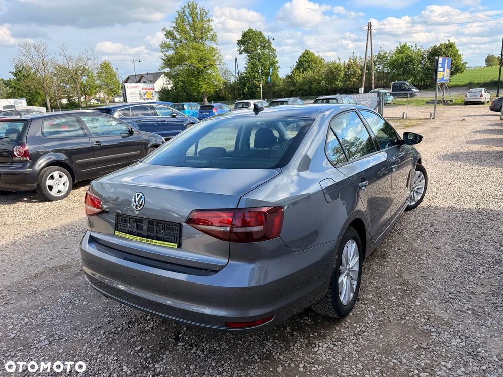 Volkswagen Jetta 2.0 TDI DPF BMT Comfortline - 9