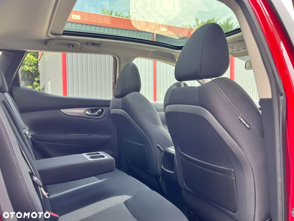 Nissan Qashqai 1.6 DIG-T N-Connecta - 25
