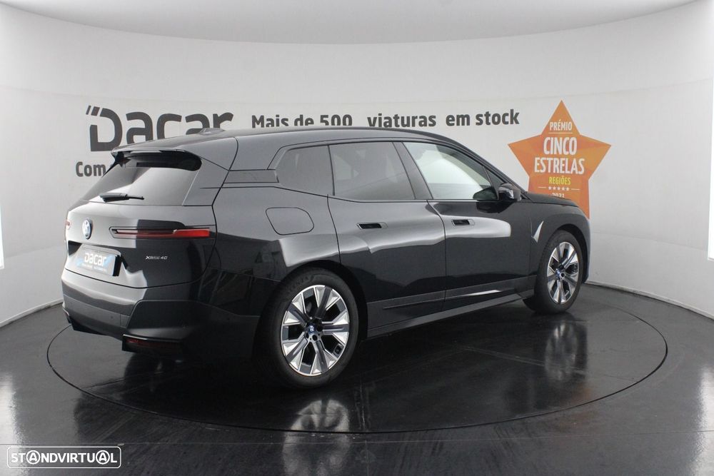 BMW iX xDrive 40 - 8
