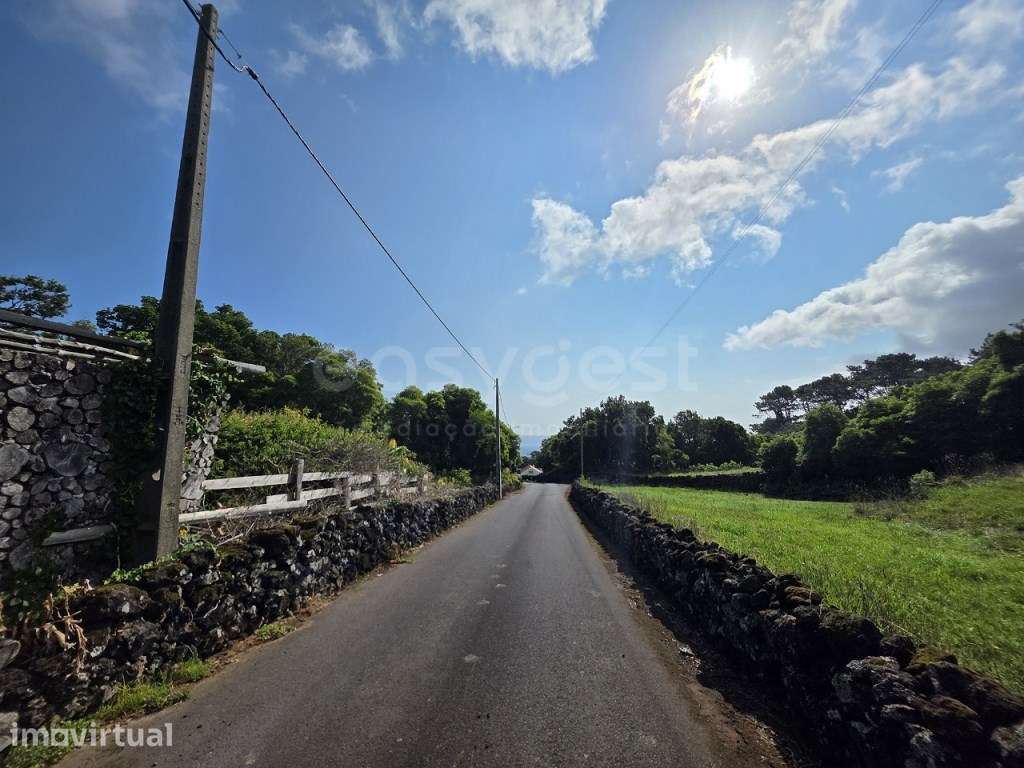 Santo António, Pico Moradia em Ruína para Reconstruir e Ampliar em ... - Grande imagem: 5/13