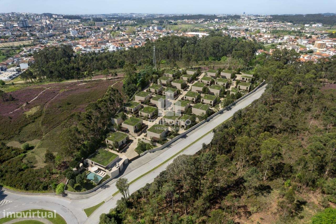 Moradia T2 com Jardim, Condomínio c/ piscina e ginásio a 15 Minutos do - Grande imagem: 5/20