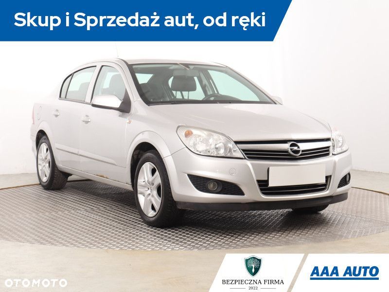 Opel Astra - 2