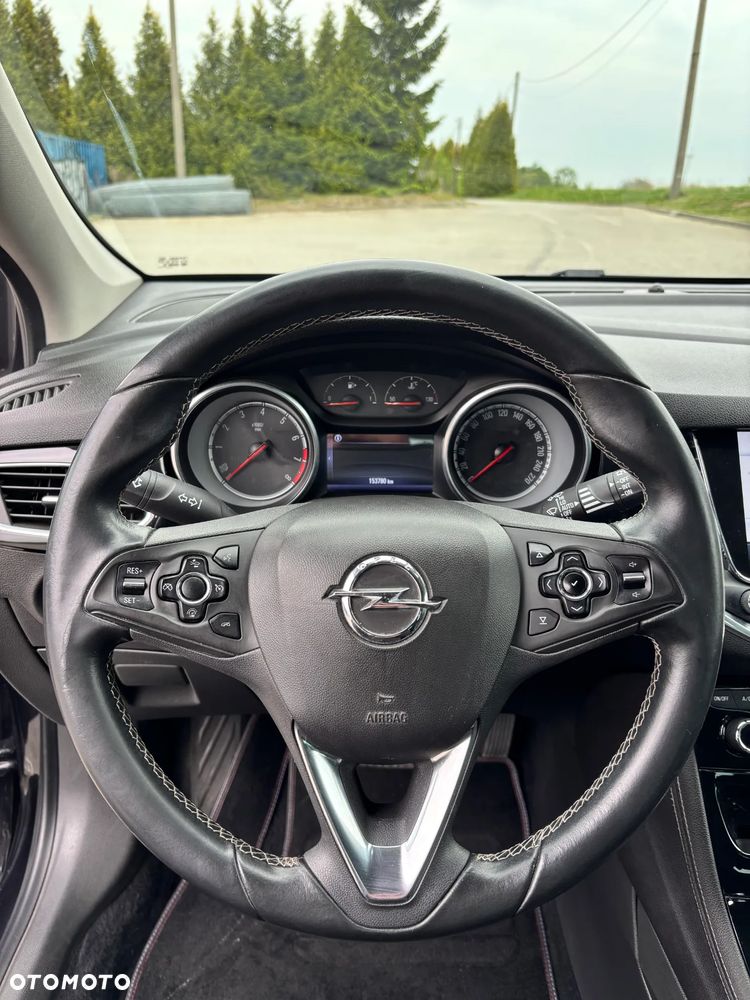 Opel Astra 1.4 T Elite S&S - 11