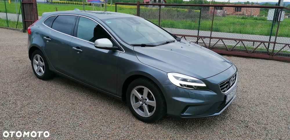 Volvo V40 T3 Drive-E R-Design Momentum - 5