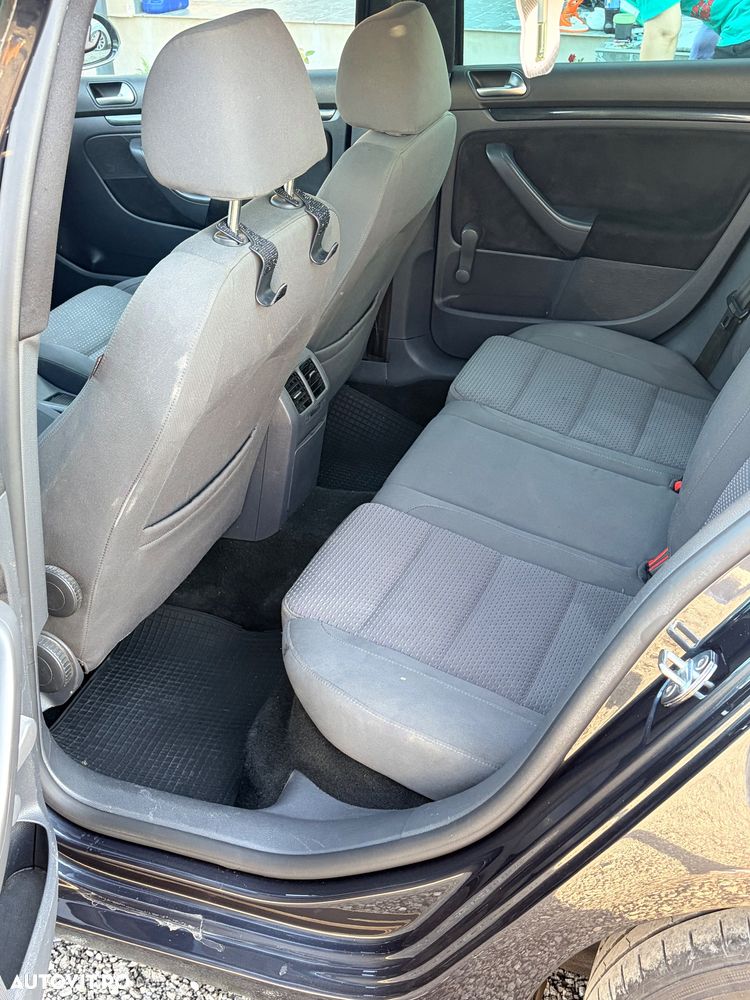 Volkswagen Golf 2.0 DPF GTD - 8