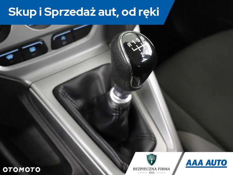 Ford Focus SW - 15