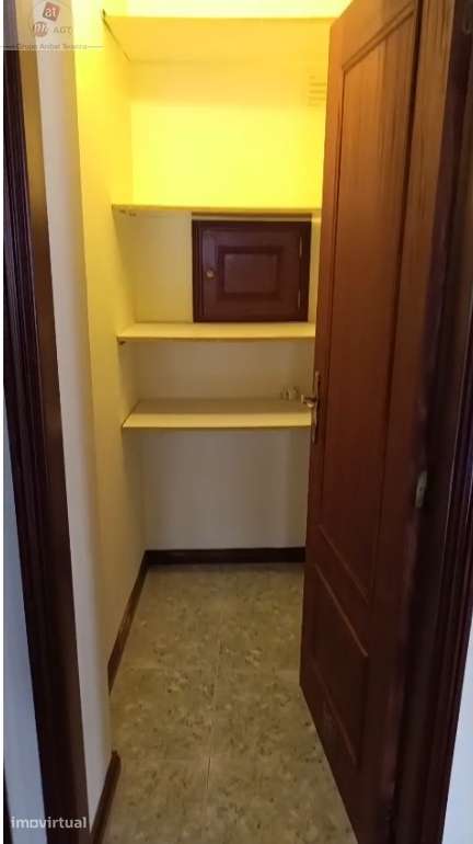 Apartamento T2 com garagem individual - Grande imagem: 5/9