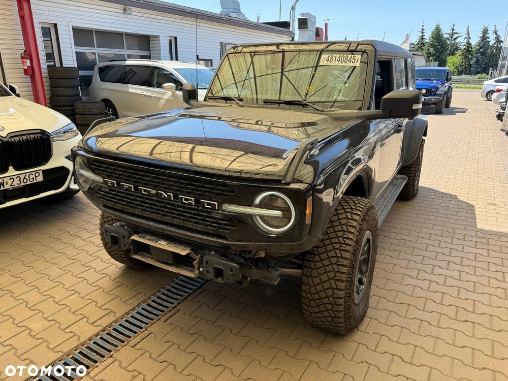 Ford Bronco - 33
