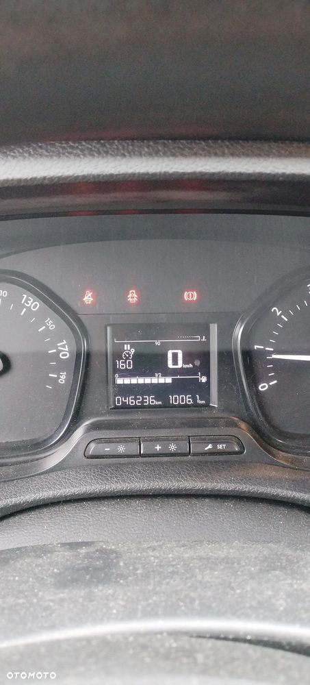 Peugeot Expert Kombi Compact 2,7t - 6