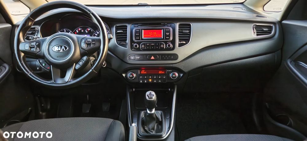 Kia Carens 1.7 CRDi L 7os - 9