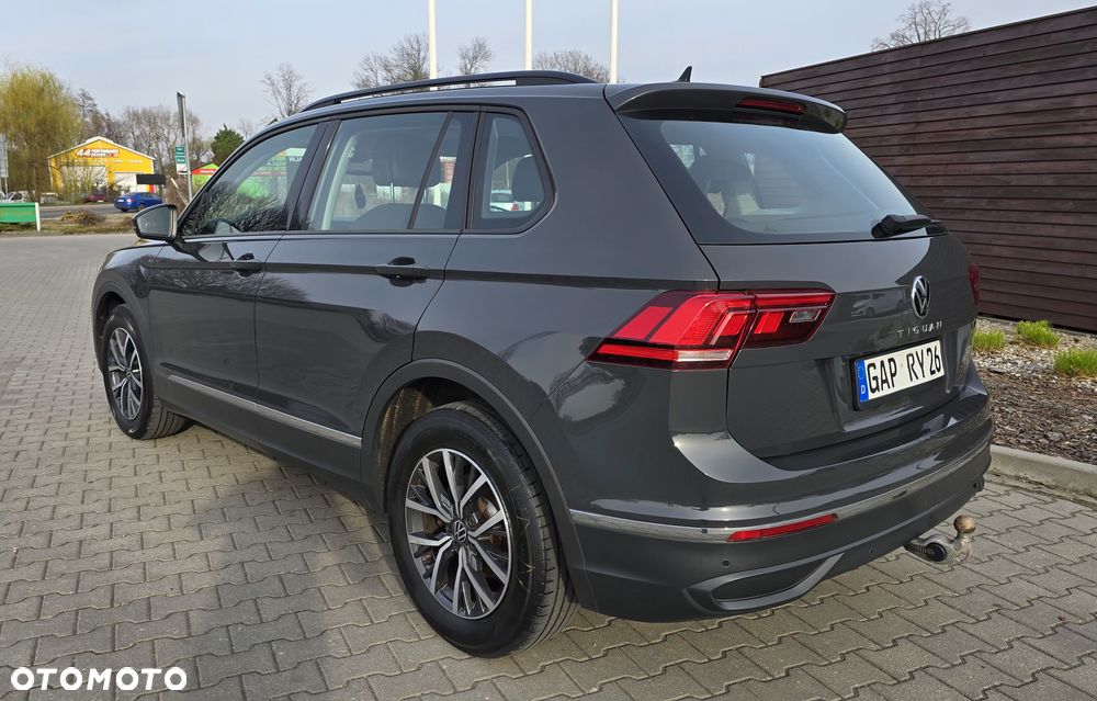 Volkswagen Tiguan - 8