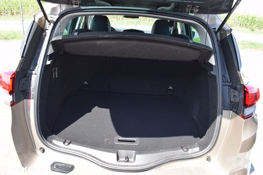 Renault Scenic TCe 140 GPF EDC BOSE EDITION - 9