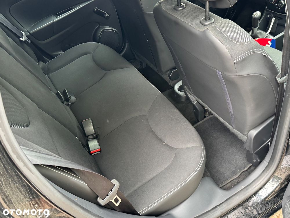 Renault Clio - 6