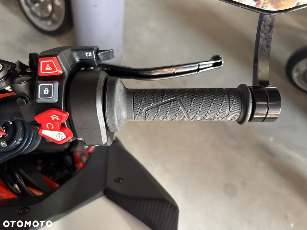 KTM Super Duke - 9