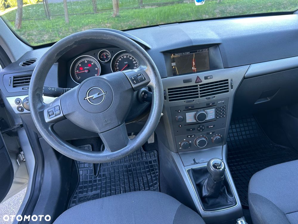 Opel Astra 1.9 CDTI Edition - 10