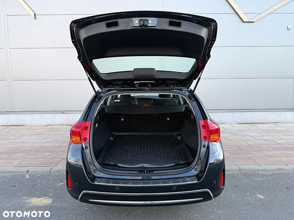 Toyota Auris 1.6 Life+ - 25