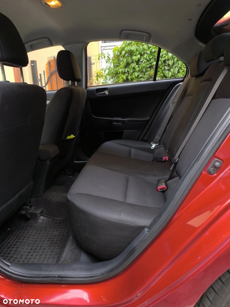 Mitsubishi Lancer - 19