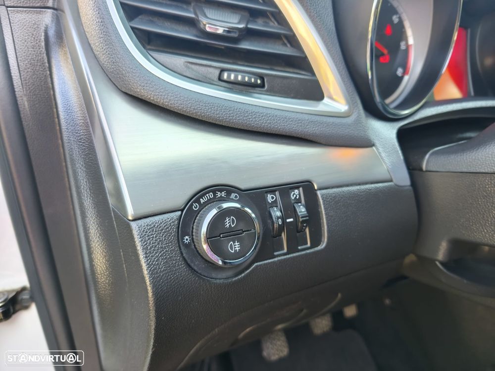 Opel Mokka X 1.6 CDTI 120 Anos S/S - 12