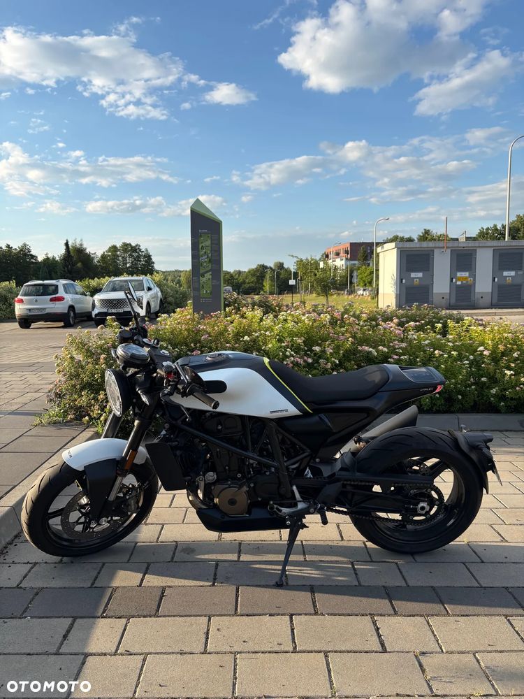 Husqvarna Vitpilen - 4