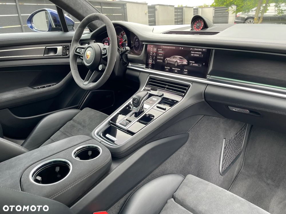 Porsche Panamera GTS - 14