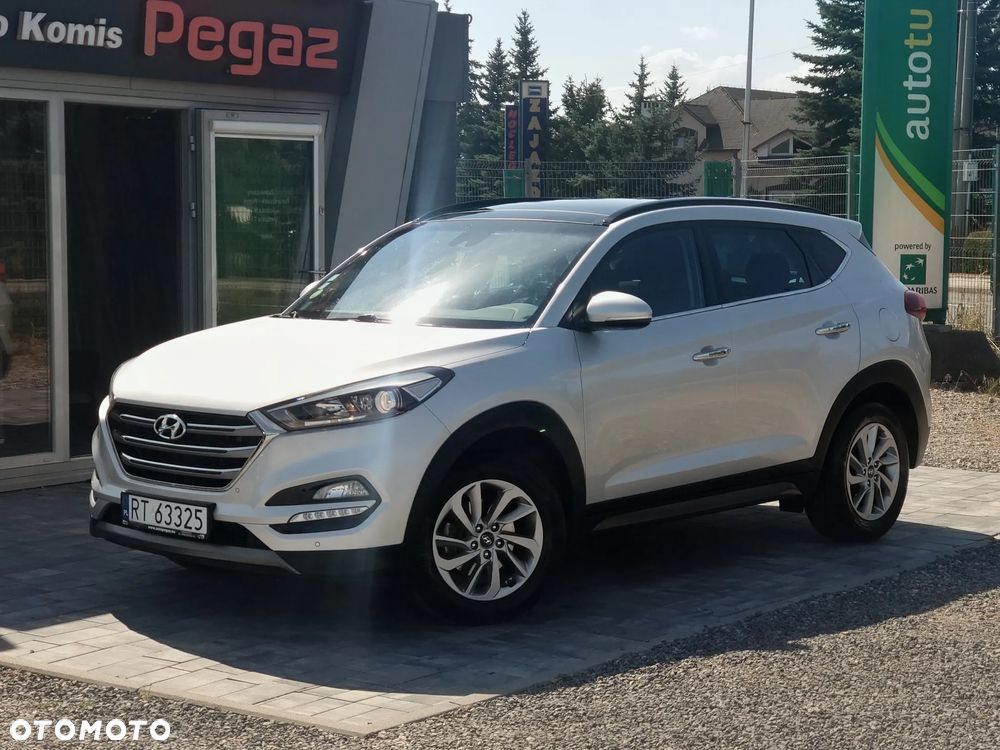 Hyundai Tucson 1.7 CRDI BlueDrive Style 2WD - 2