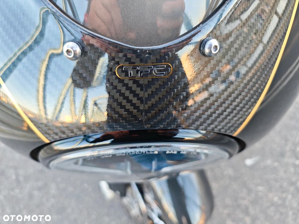 Triumph Thruxton - 18
