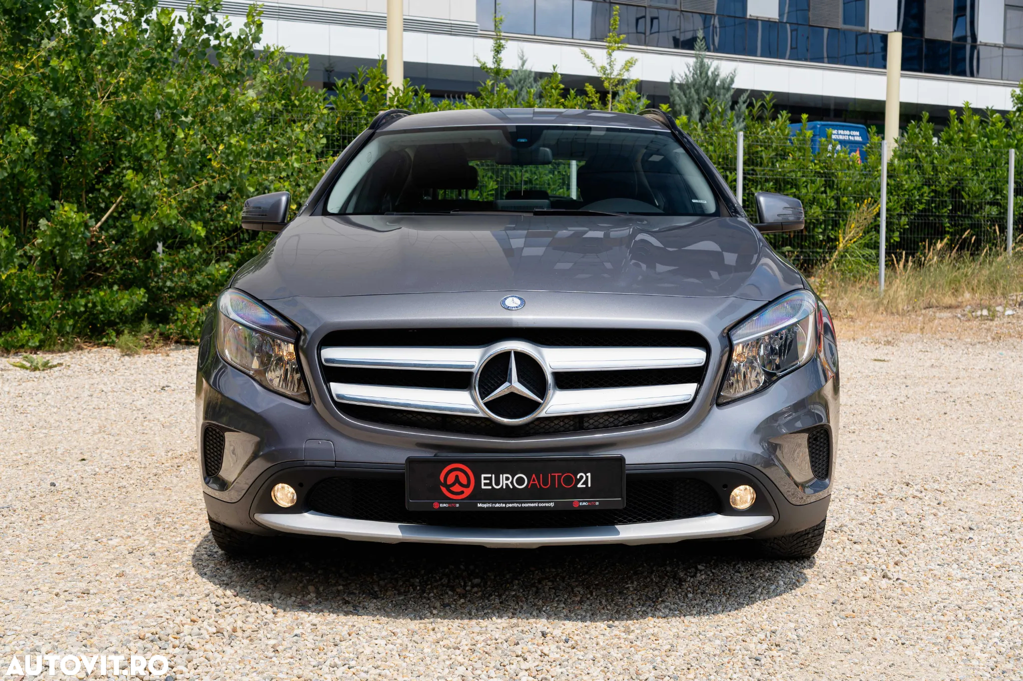 Mercedes-Benz GLA 180 d - 2