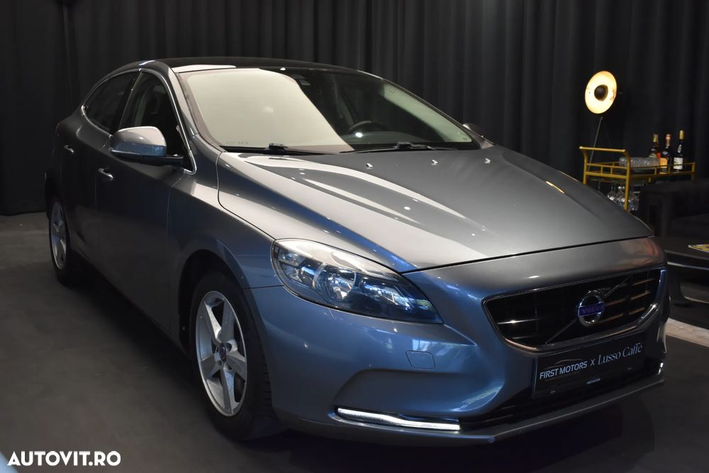 Volvo V40 D4 VEA Summum - 2