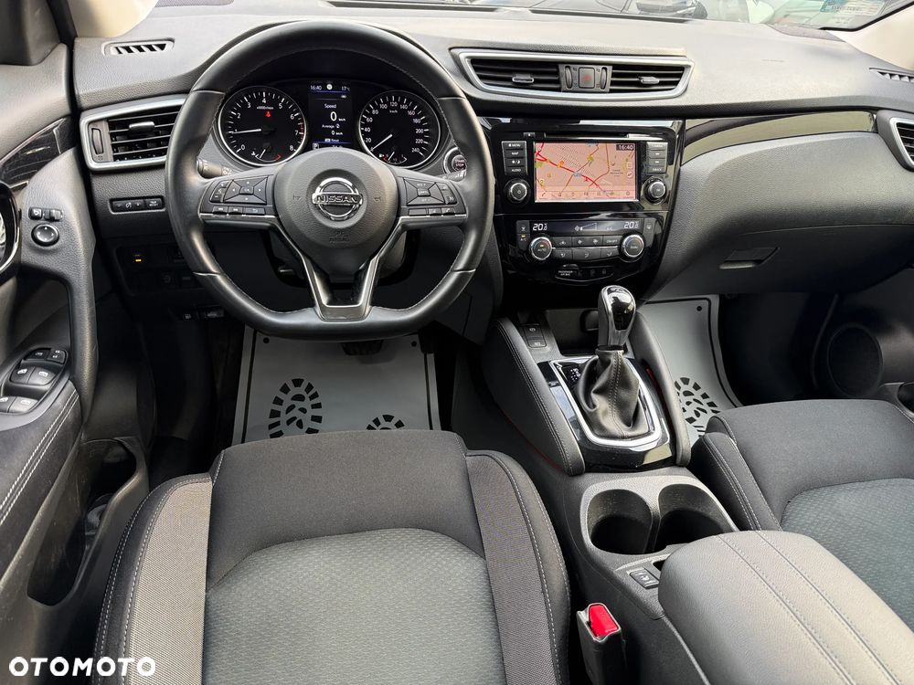 Nissan Qashqai 1.3 DIG-T N-Connecta DCT - 4
