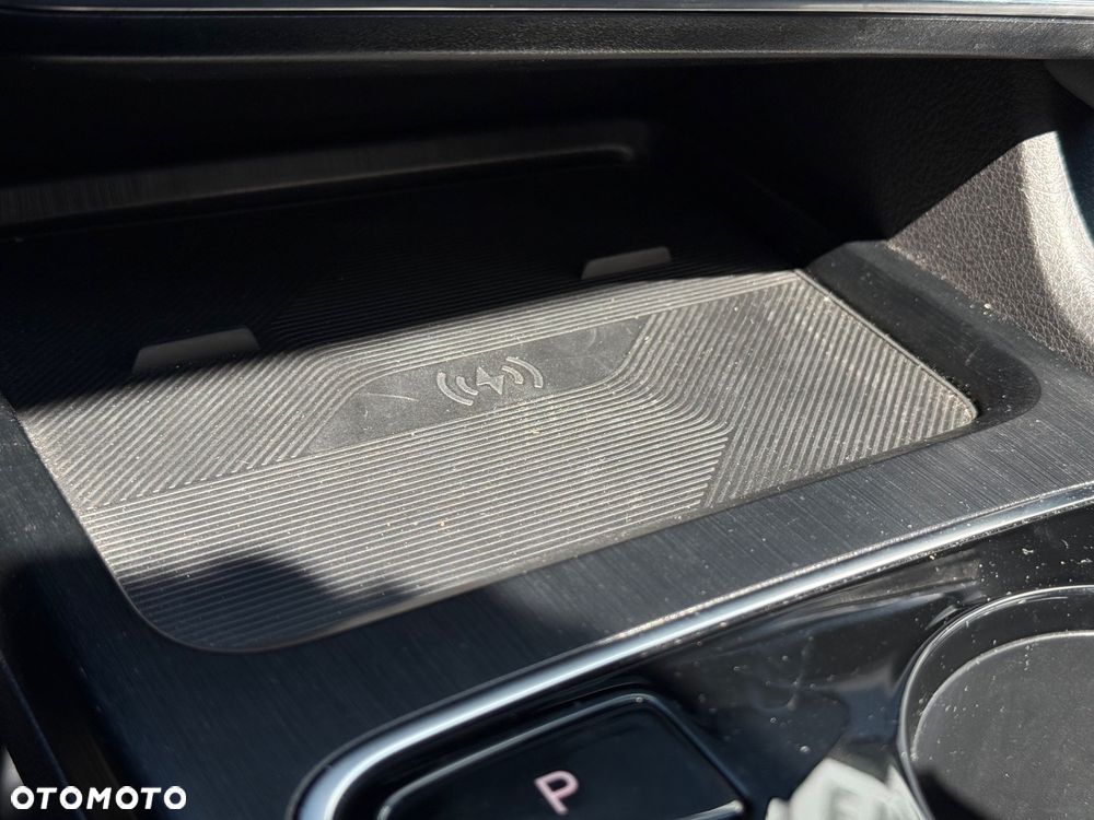 Bestune B70 2.0T Elegance - 27