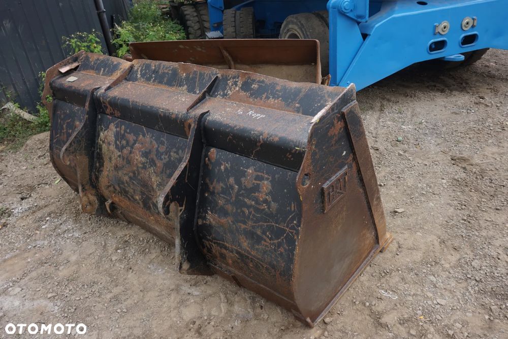 Caterpillar CAT 908 M - 10