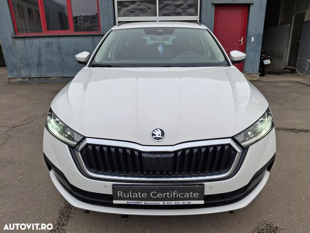 Skoda Octavia 2.0 TDI DSG Style - 2