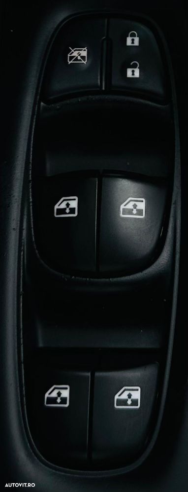 Nissan Qashqai 1.3 DIG-T TEKNA - 11