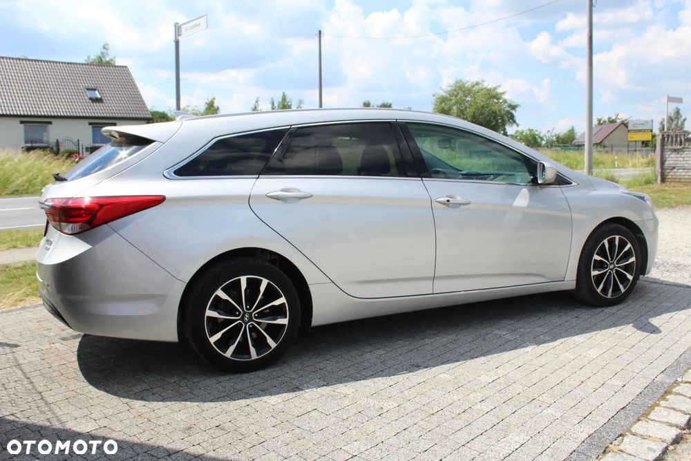 Hyundai i40 Kombi blue 1.7 CRDi DCT Premium - 6