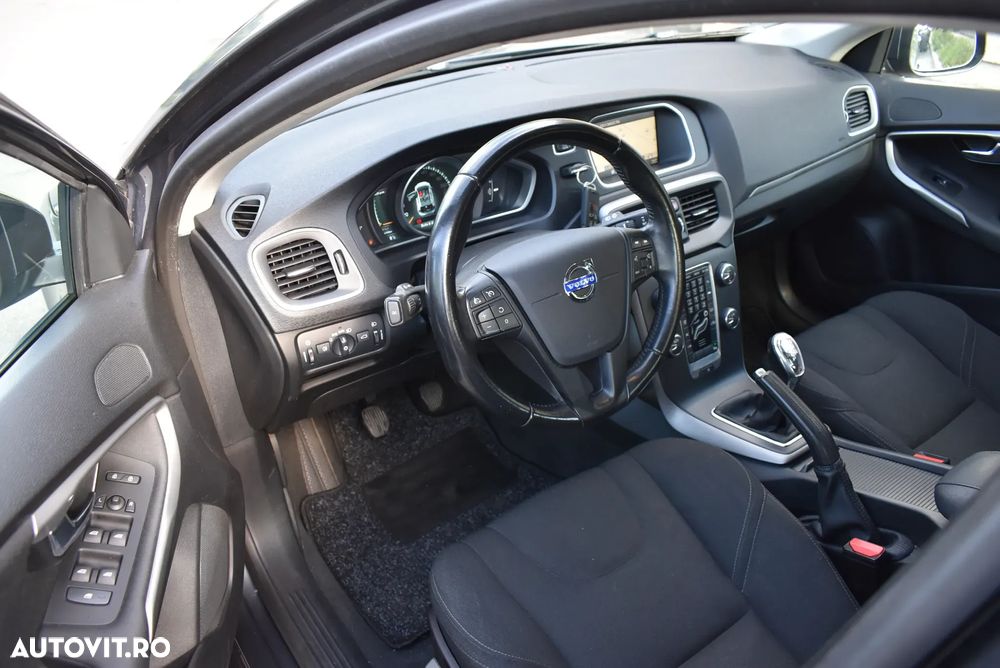 Volvo V40 D2 - 6