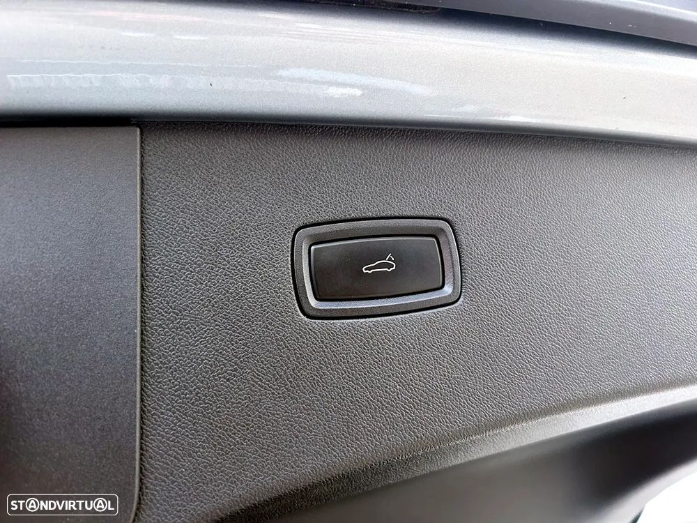 Porsche Cayenne Coupé E-Hybrid - 34