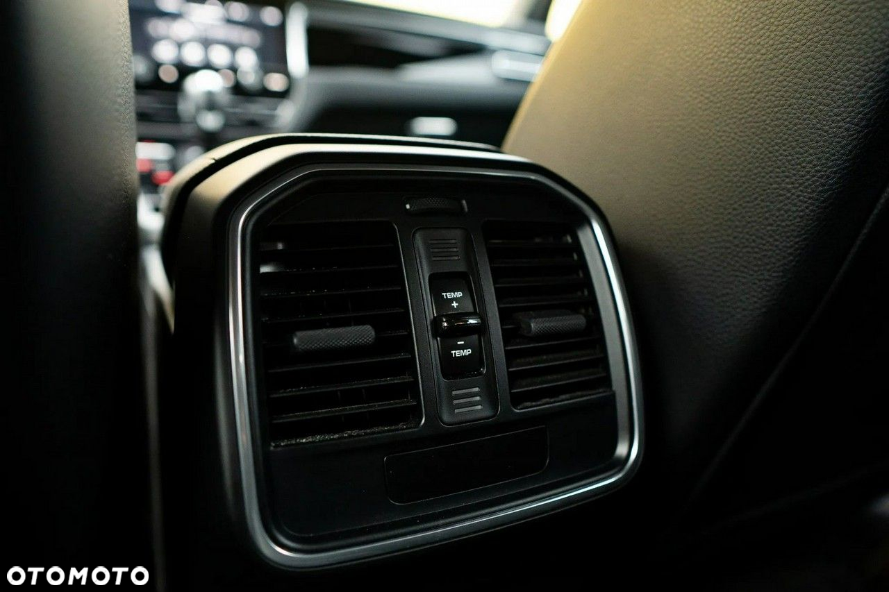 Porsche Macan Standard - 21