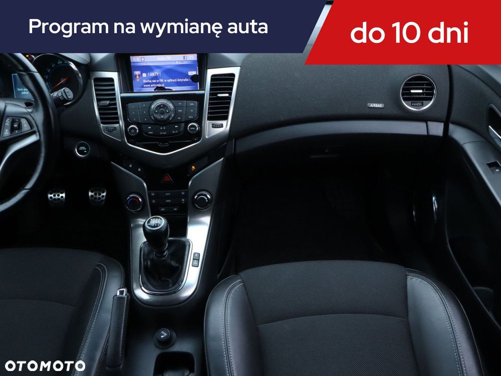 Chevrolet Cruze - 10
