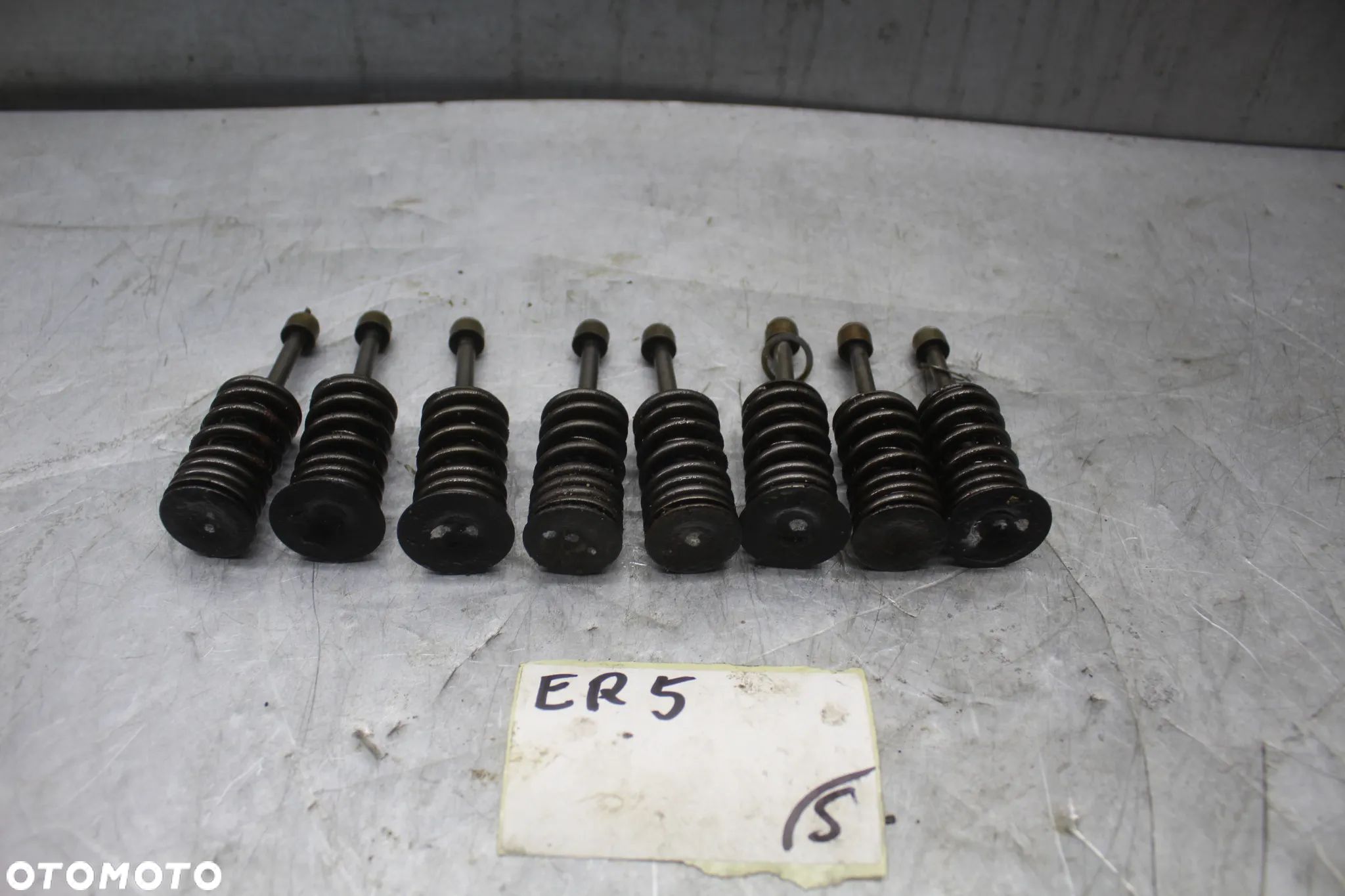 Kawasaki ER 5 ER5 KLE 500 zawory zawór - 1