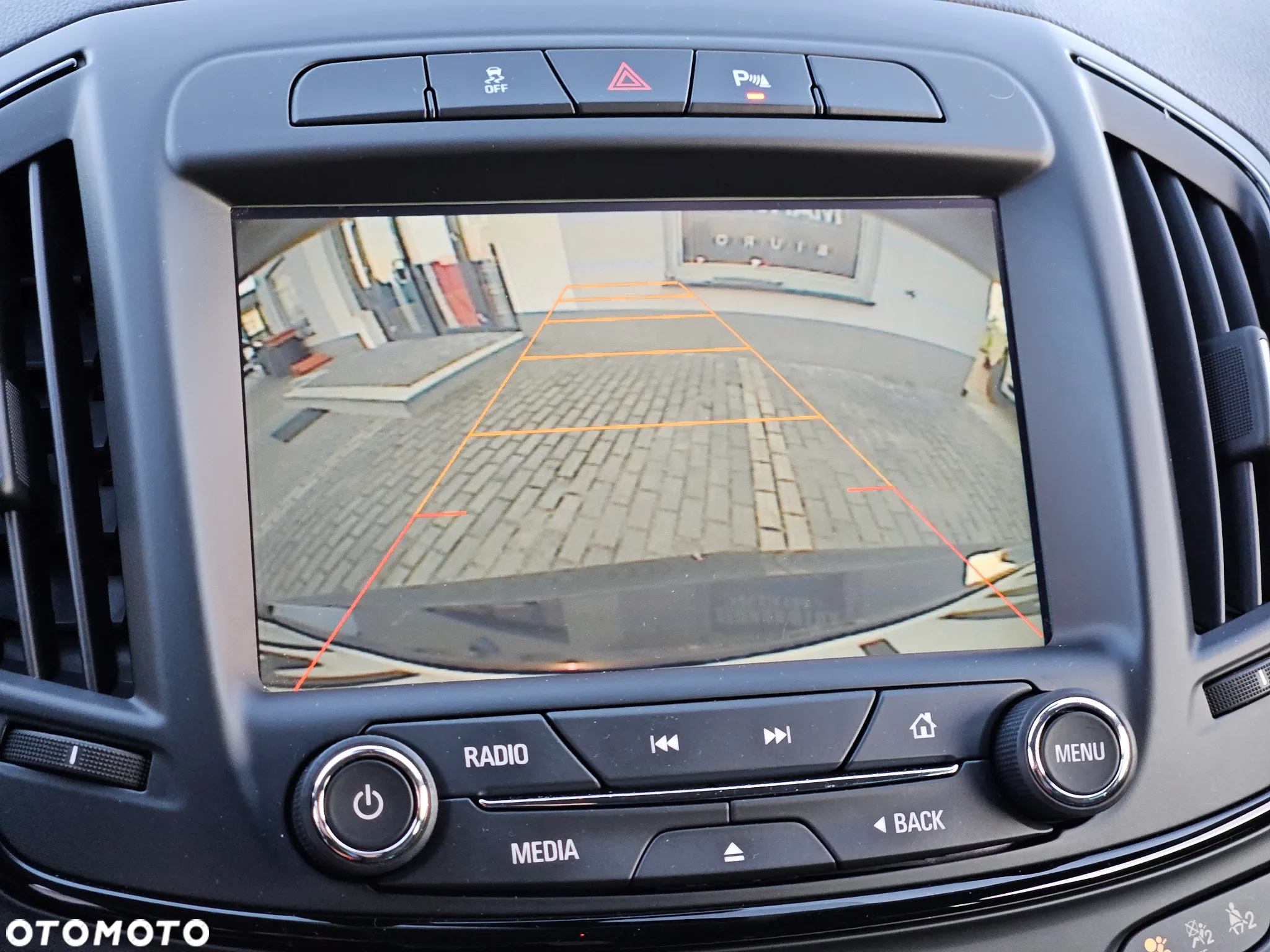 Opel Insignia 2.0 CDTI Exclusive S&S - 20