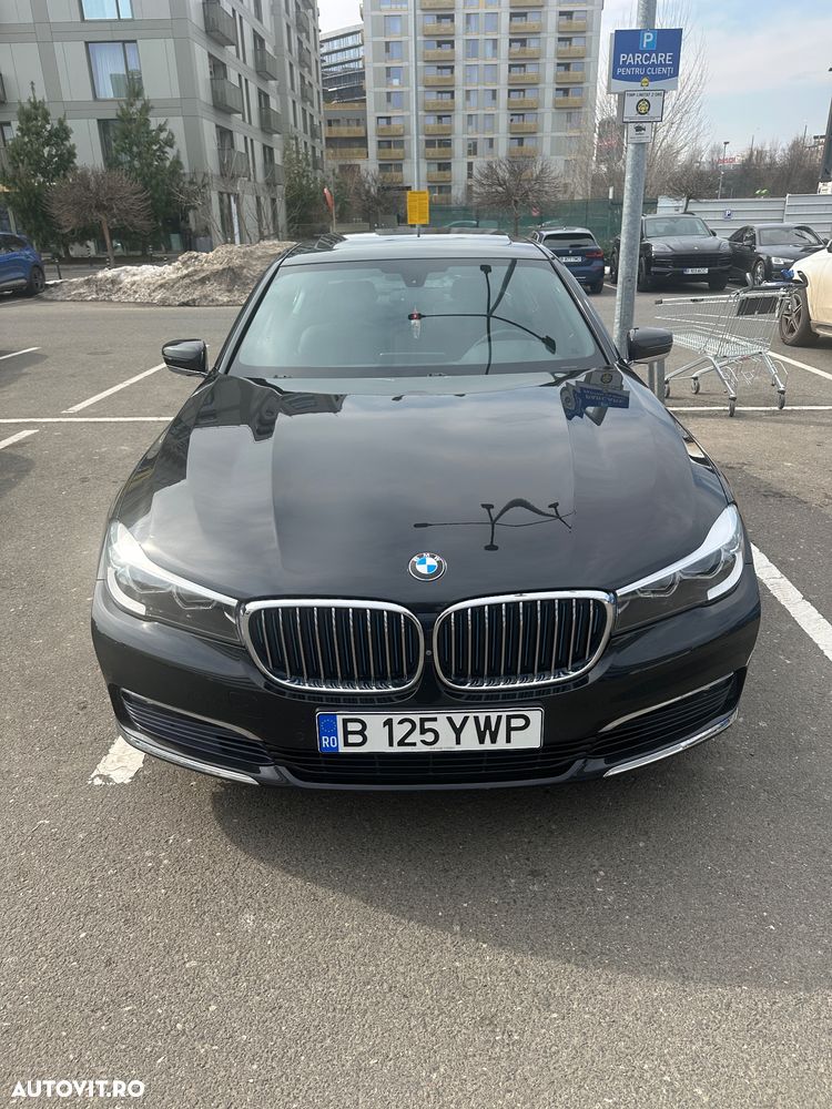BMW Seria 7 740e iPerformance - 16