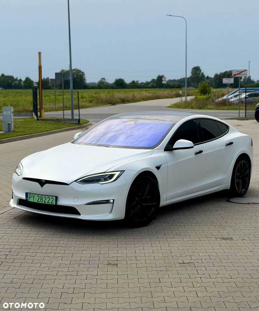 Tesla Model S - 1