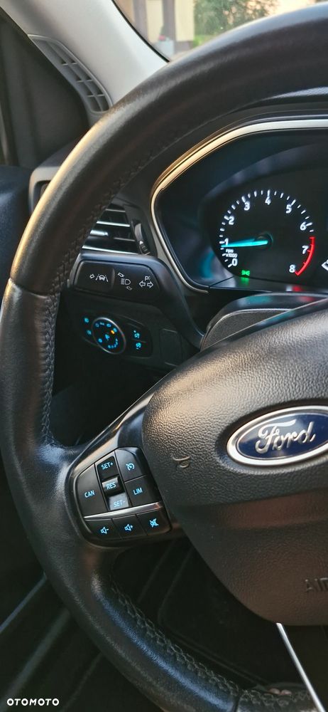 Ford Focus 1.0 EcoBoost Trend Edition Business - 35