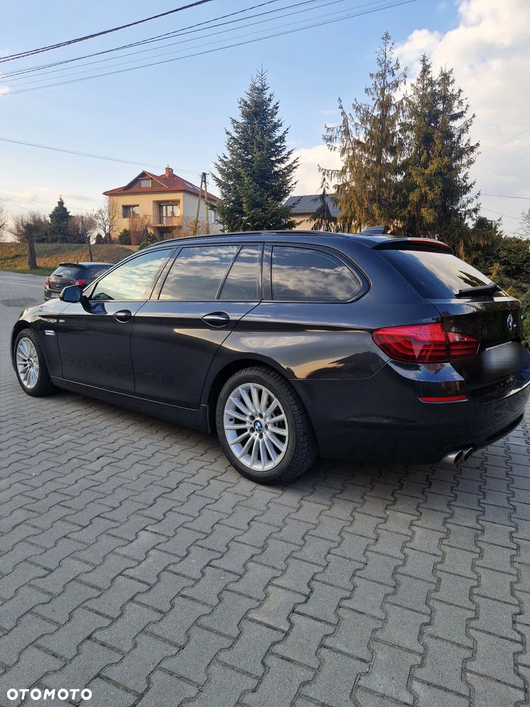 BMW Seria 5 520d - 25