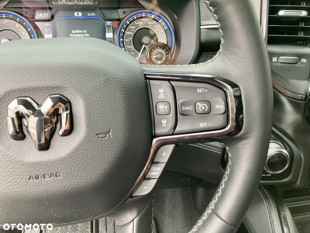 RAM 1500 5.7 Crew Cab Limited - 29