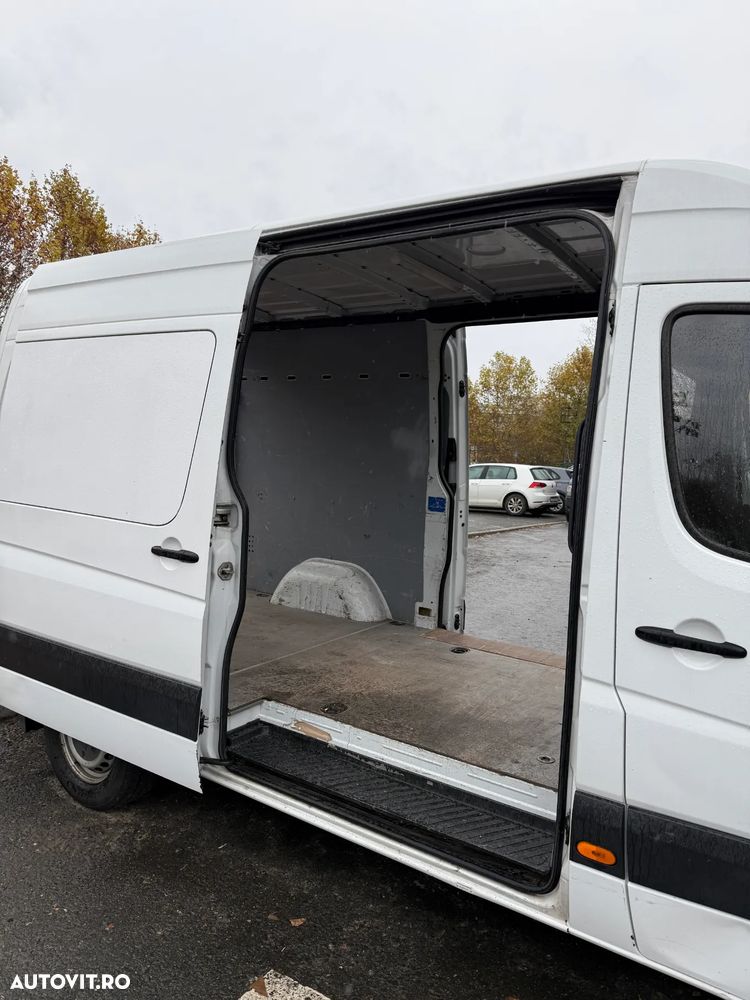 Mercedes-Benz Sprinter - 6